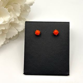 Pendientes de oro 18kt con coral naranja