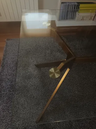 Mesa comedor cristal y metal dorado