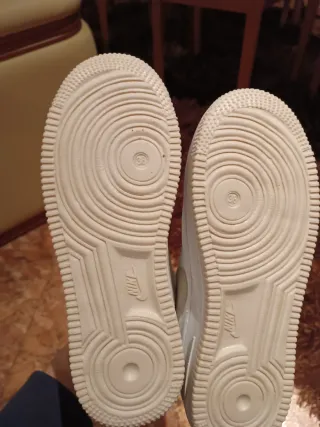 Sapatilhas Nike Air Force 1 Branco Dourado