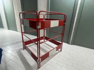 Valla metálica plegable de protección