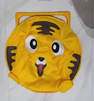 Silla infantil plegable diseño tigre