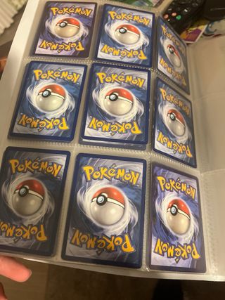 Álbum Pokémon TCG BreakThrough Charizard
