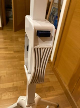 Pantalla de proyección trípode desmontable. Ideal