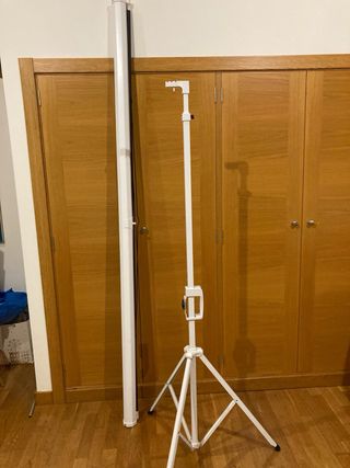 Pantalla de proyección trípode desmontable. Ideal