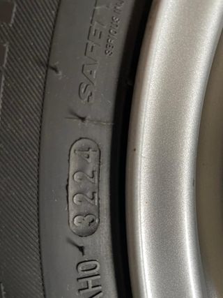 4 Neumáticos 175/65 R14 con Llantas