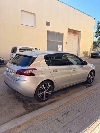 Peugeot 308 2013