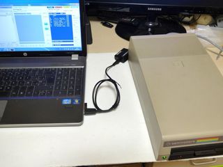 Adaptador XUM 1541 USB-C a Commodore PC