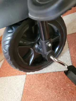 Passeggino Triciclo Pieghevole Colibrì Rosso