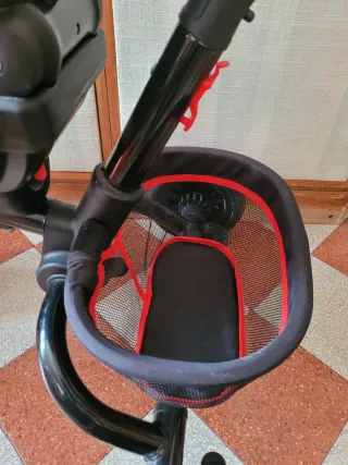 Passeggino Triciclo Pieghevole Colibrì Rosso