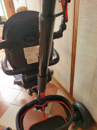 Passeggino Triciclo Pieghevole Colibrì Rosso