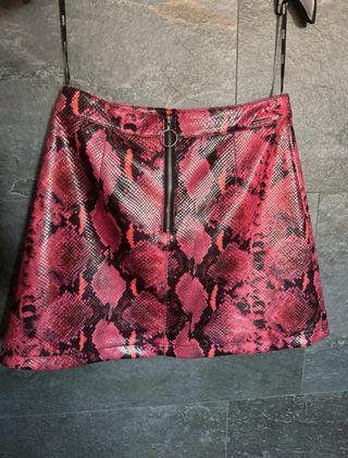 Falda Guess efecto piel estampado serpiente