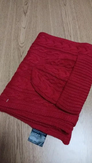 Conjunto gorro y bufanda rojo