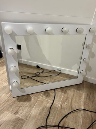 Specchio da trucco professionale con luci