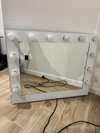 Specchio da trucco professionale con luci