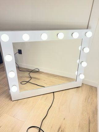 Specchio da trucco professionale con luci