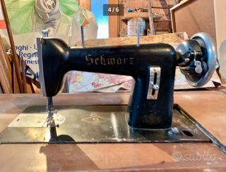 Macchina da cucire d'epoca Schwarz