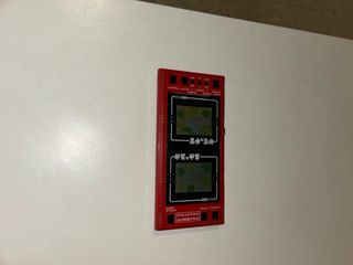Consola Nintendo Game & Watch Roja
