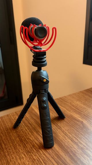 Micrófono Rode VideoMic GO II + Trípode