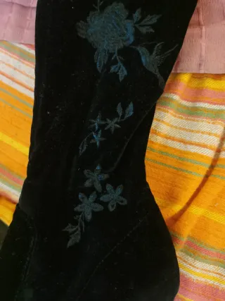 Botas altas terciopelo negro