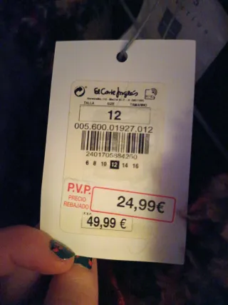 Abrigo de cuadros sin estrenar.