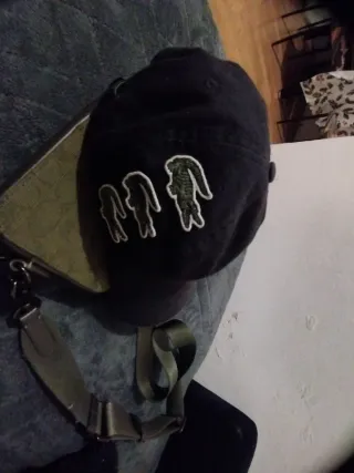 Gorro Lacoste Negro y Verde Original