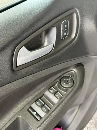 FORD KUGA ST LINE 1.5TDCi 120CV MANUAL 5PT