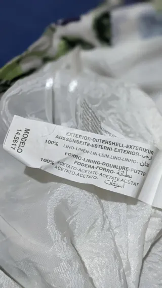 Falda floral de lino