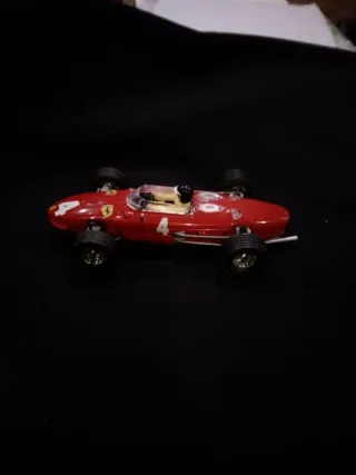 Coche Scalextric Ferrari F1 156 1:32