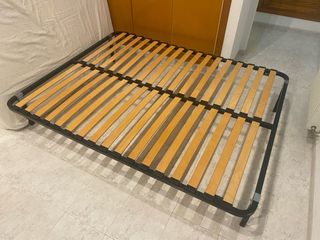 Letto matrimoniale con sommier e materasso in lattice