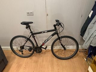 Bicicleta INDUR 18V Negra