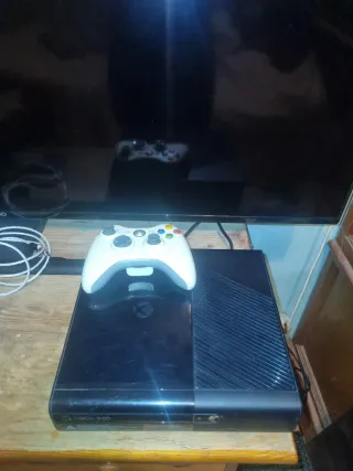 Xbox 360 E Negra