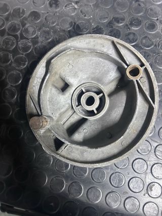 Tapa porta zapatas Ducati TS