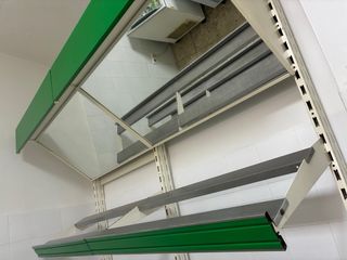 Scaffale in metallo a Paterna del Campo per frutta e verdura