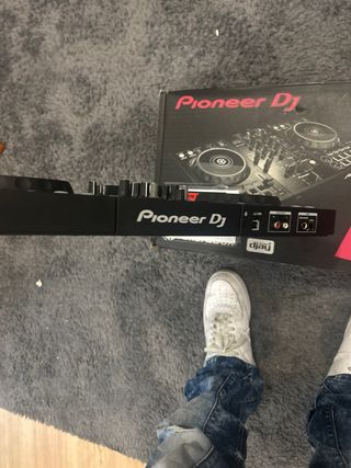 Controladora DJ Pioneer DDJ-400
