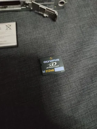 Cámara Digital Olympus FE-190 6.0 MP