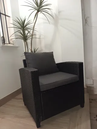 Sillón exterior AGERMOSE negro nuevo.