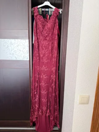 Vestido de fiesta morado