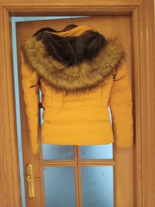 Chaqueta Zara Amarilla