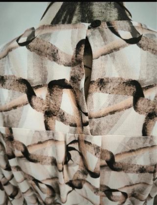 Blusa mujer manga larga estampado.