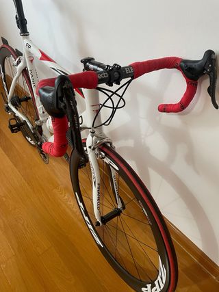 Bicicleta Pinarello Paris Carbono