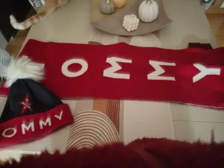 Conjunto Gorro y Bufanda Tommy Hilfiger Estrellas