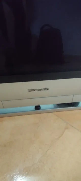 Televisor Panasonic Plata