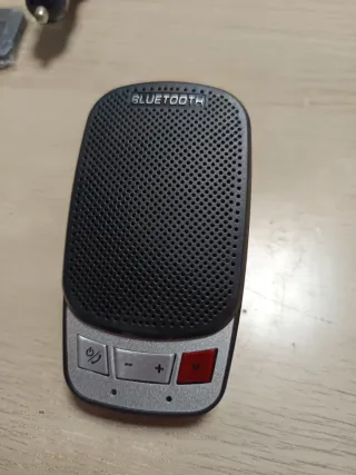 Pack transmisor FM + manos libres Bluetooth – para