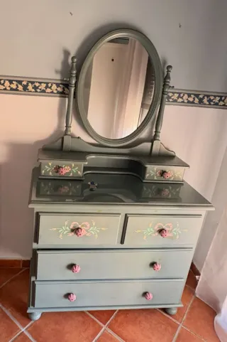 Cómoda de dormitorio con espejo Pintado a mano