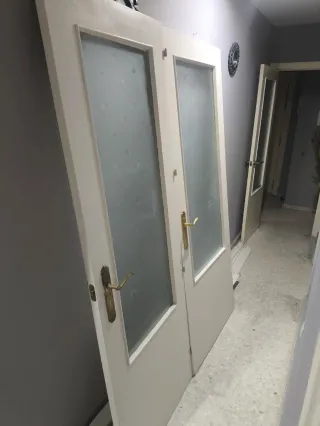 Puertas blancas con cristal