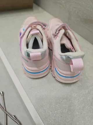 Zapatillas niña rosa talla 33