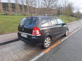 Opel Zafira 2010