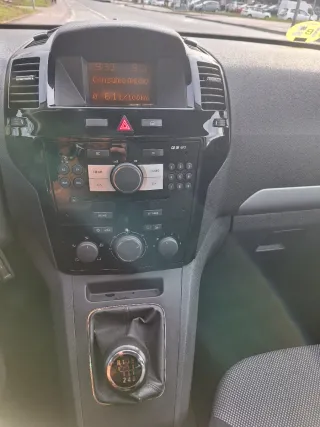 Opel Zafira 2010