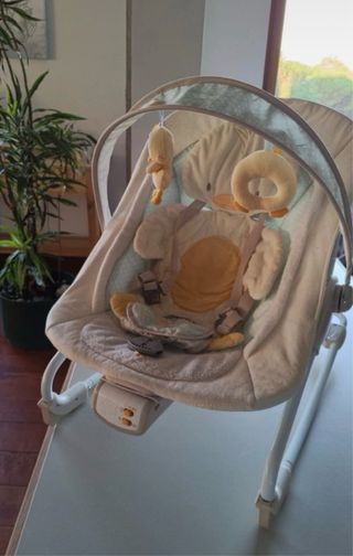 Hamaca bebé con música y vibración