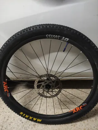 Rueda DT Swiss XRC 1200 Delantera 29